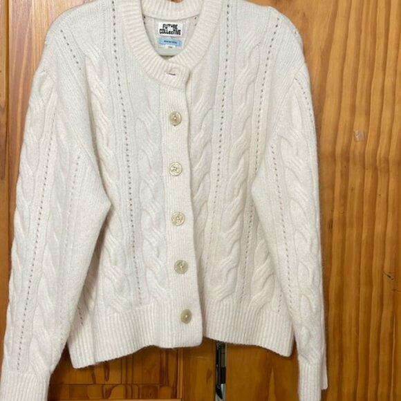 FUTURE COLLECTIVE CABLE KNIT BIG BUTTON-DOWN CARDIGAN SWEATER XXL OFF-WHITE CREW - Picture 1 of 9